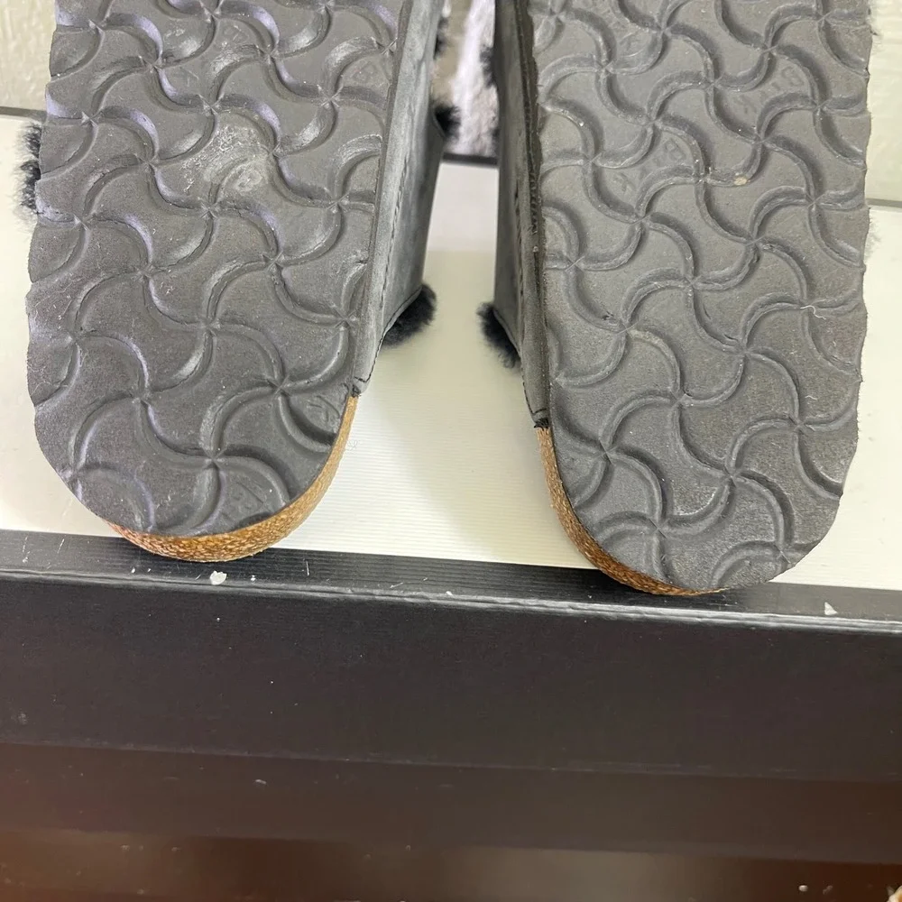 Birkenstock Arizona Big Buckle Black Shearling Sandals Slides Womens 36 EU/5 US‎